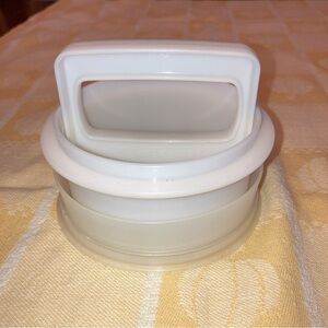Tupperware White Hamburger Press.